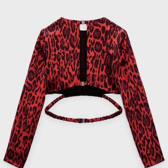 Zara red and black cheetah cropped long sleeve blouse with wrap waist - Picture 4 of 5